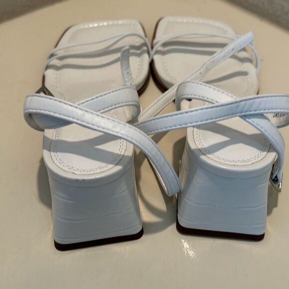 ASOS Women's 7 Strappy Block Heel White Faux Leather Square Toe Semi Formal New - Picture 3 of 11